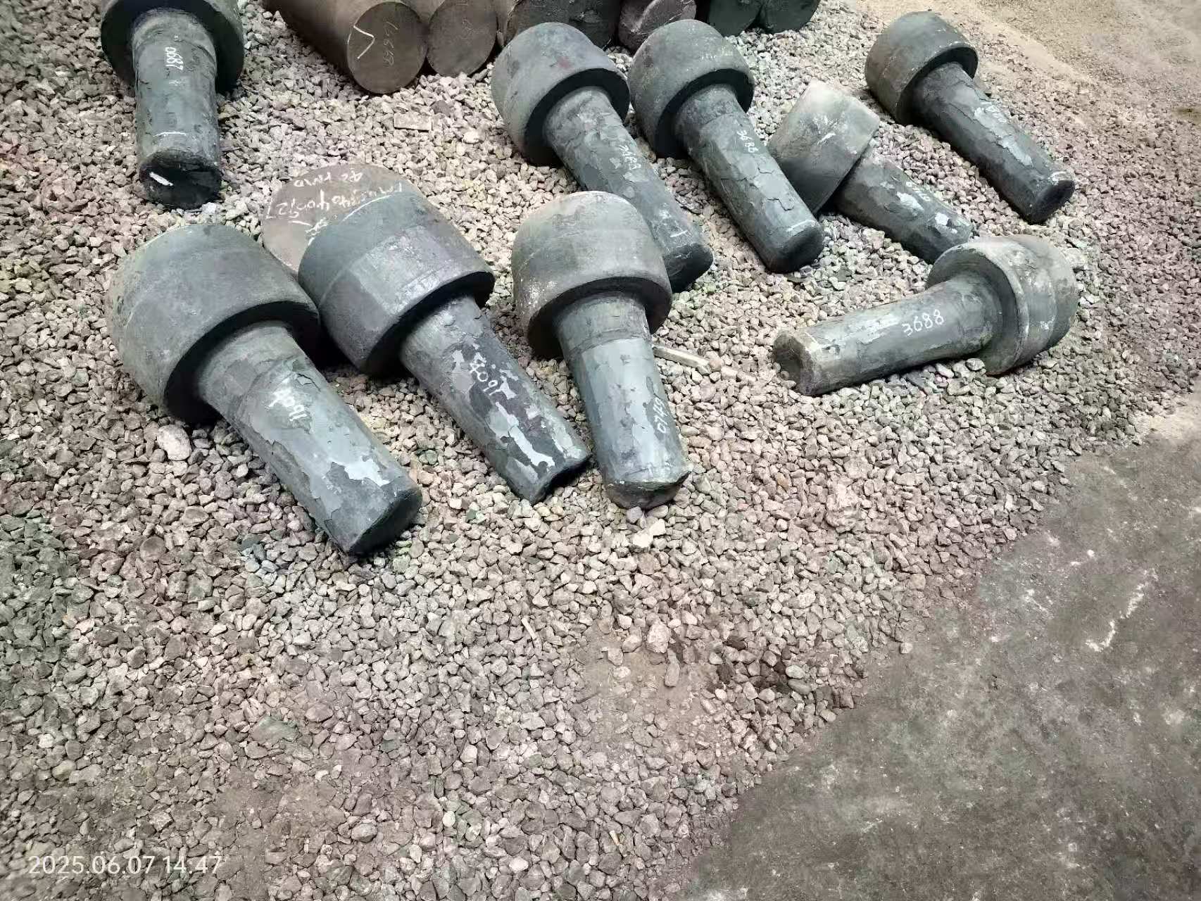 온도와 압력을 제어하여 항공 단조품의 성능을 향상시키는 방법